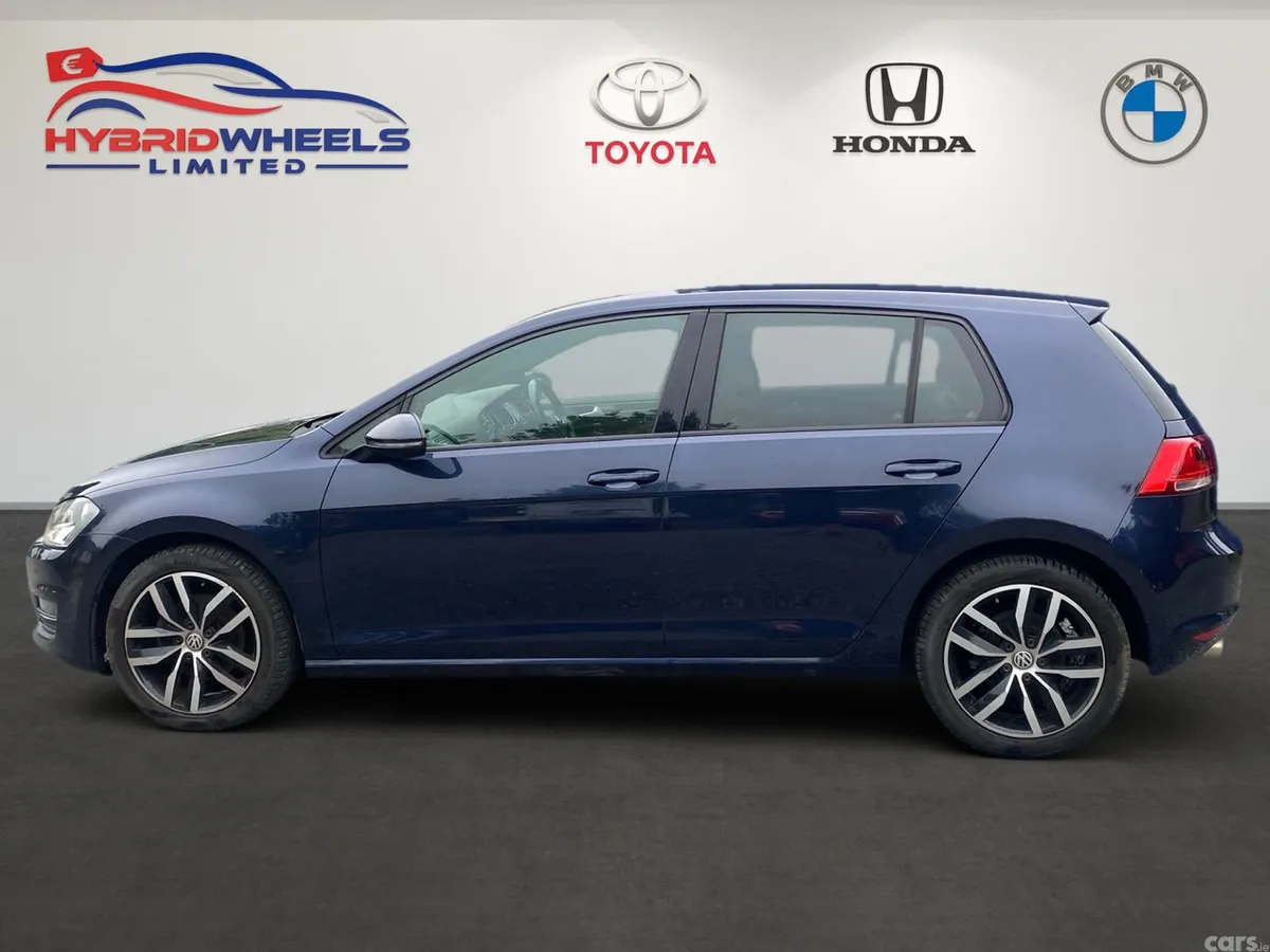 Volkswagen Golf Hatchback, Petrol, 2016, Blue