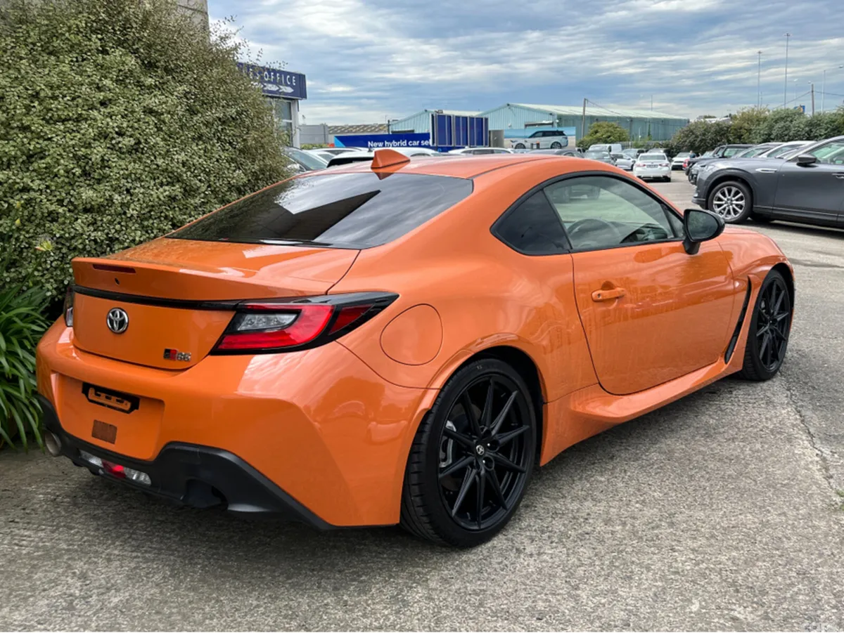 Toyota GR86 Coupe, Petrol, 2023, Orange