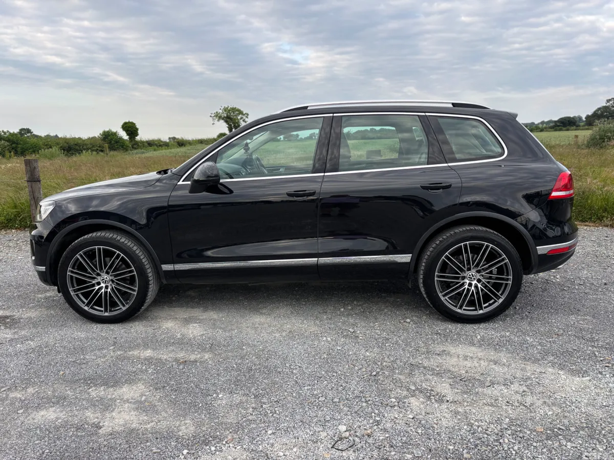 Volkswagen Touareg SUV, Diesel, 2014, Black