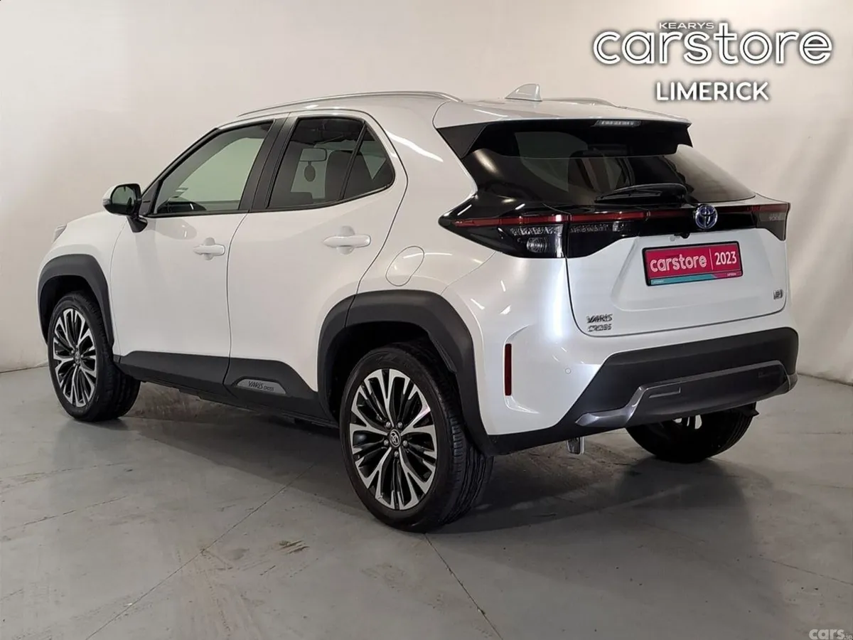Toyota Yaris Cross SUV, Petrol Hybrid, 2023, White