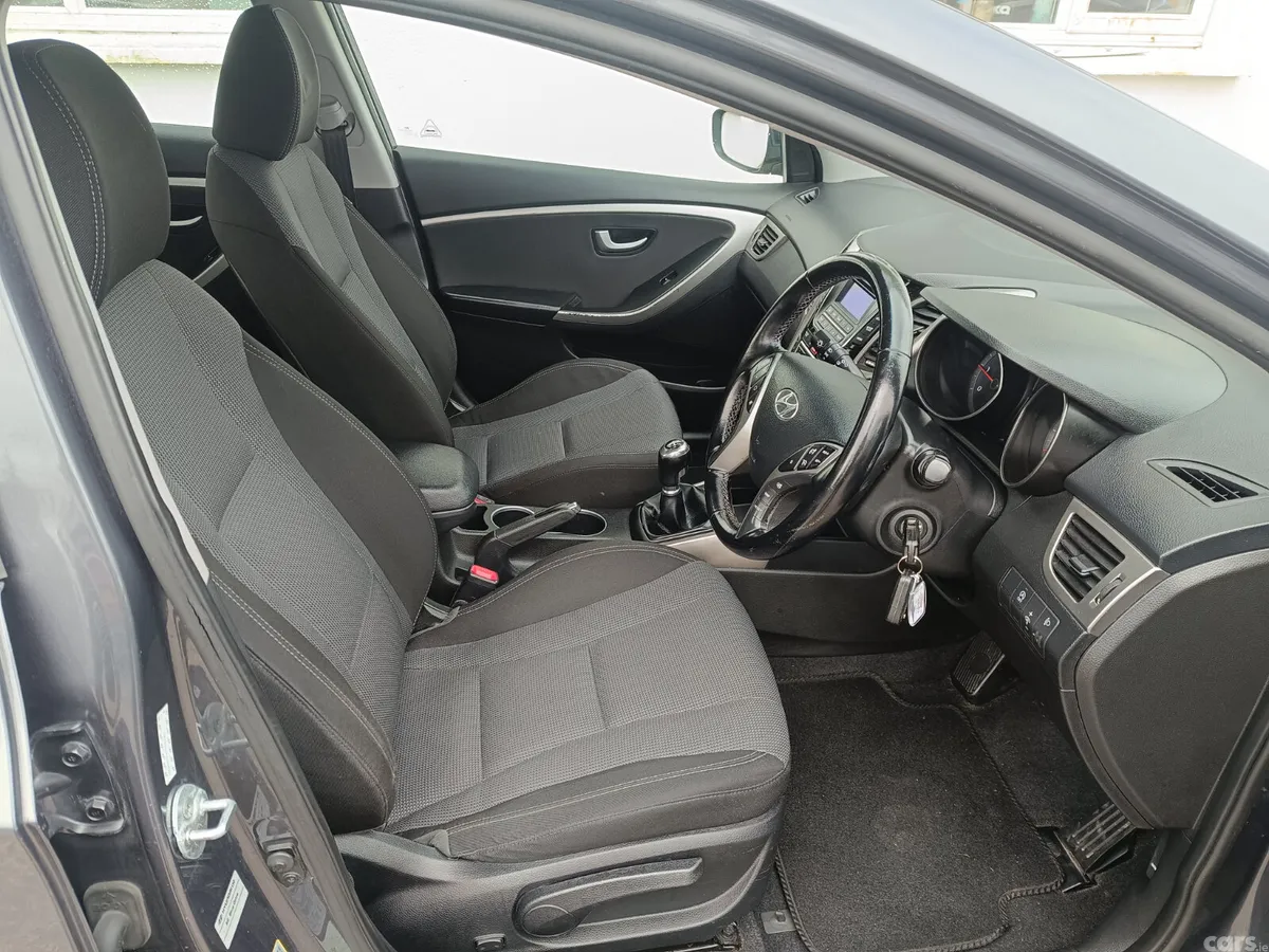 Hyundai i30 Hatchback, Diesel, 2015, Grey