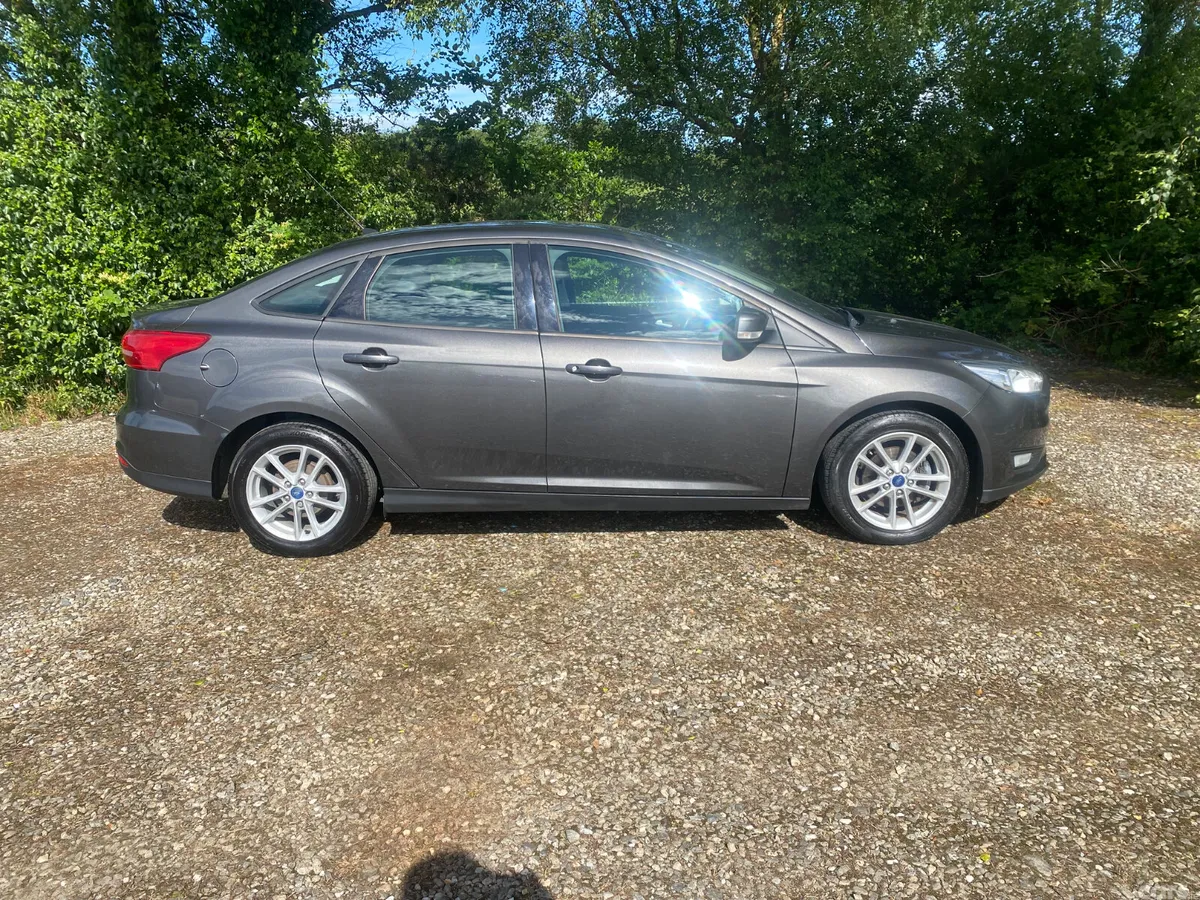 Ford Focus Saloon, Diesel, 2017, Grey