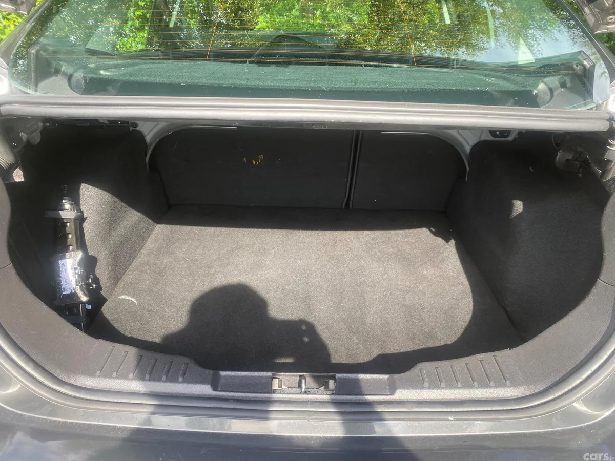 Ford Focus Saloon, Diesel, 2017, Grey
