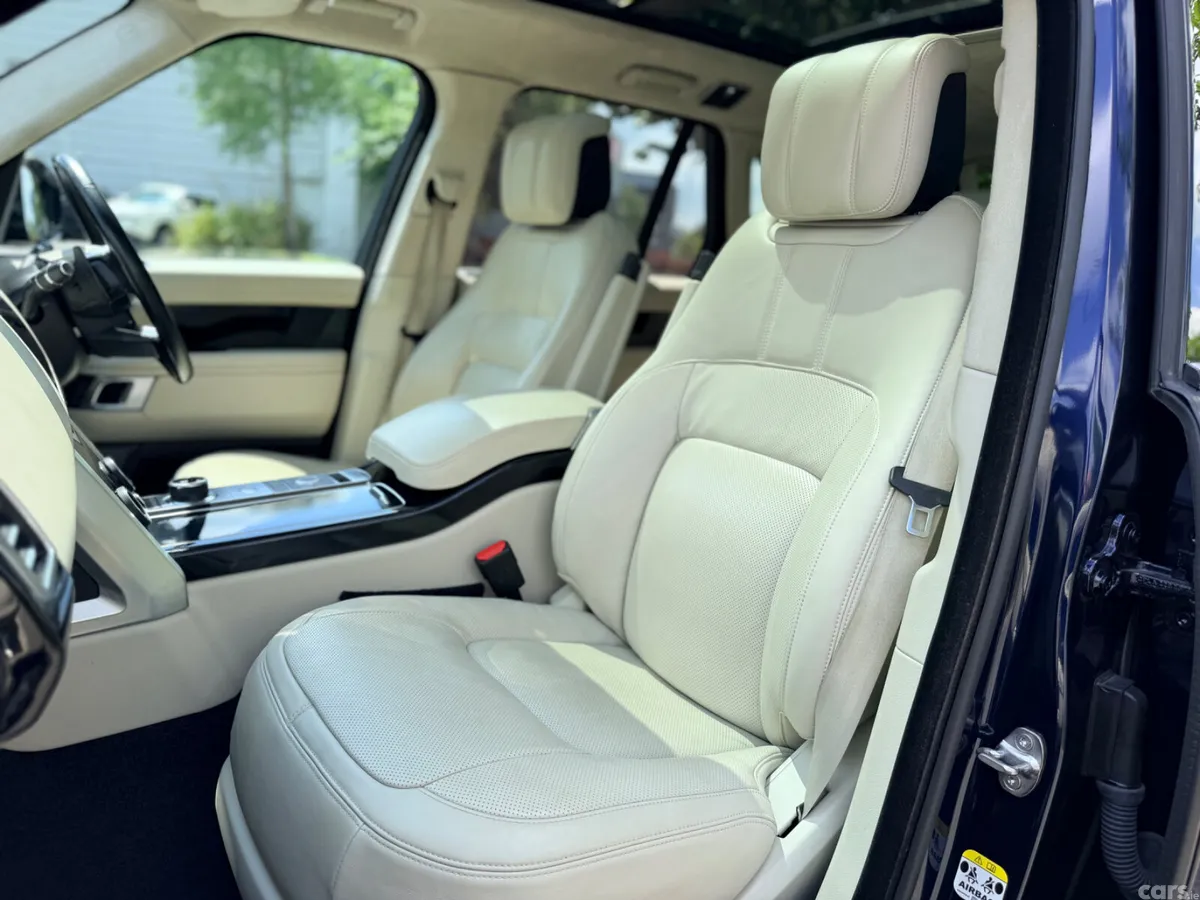 Land Rover Range Rover SUV, Diesel, 2021, Blue