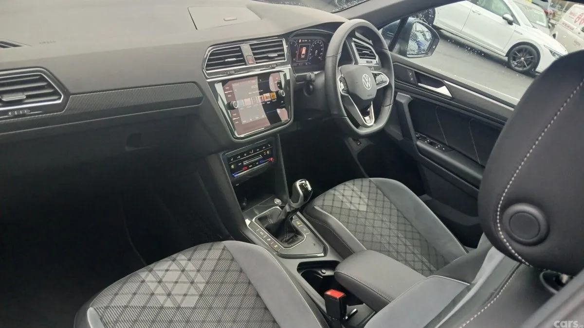 Volkswagen Tiguan SUV, Diesel, 2024, Blue