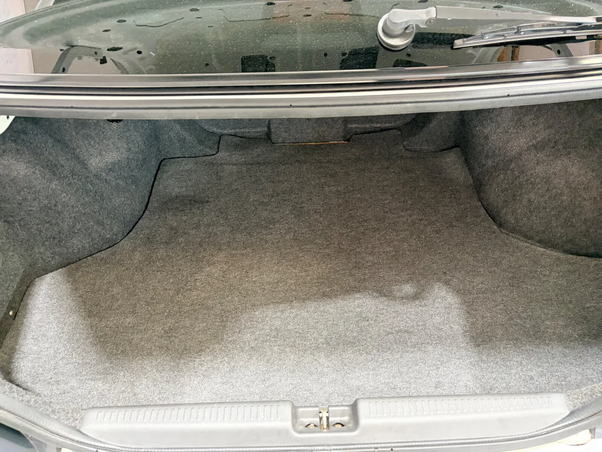 Mitsubishi Lancer Saloon, Petrol, 2005, White