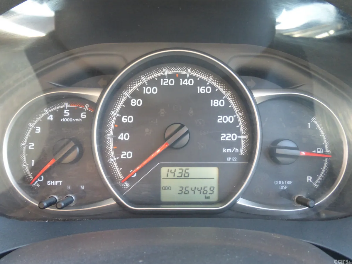 Toyota Yaris Hatchback, Diesel, 2016, Red