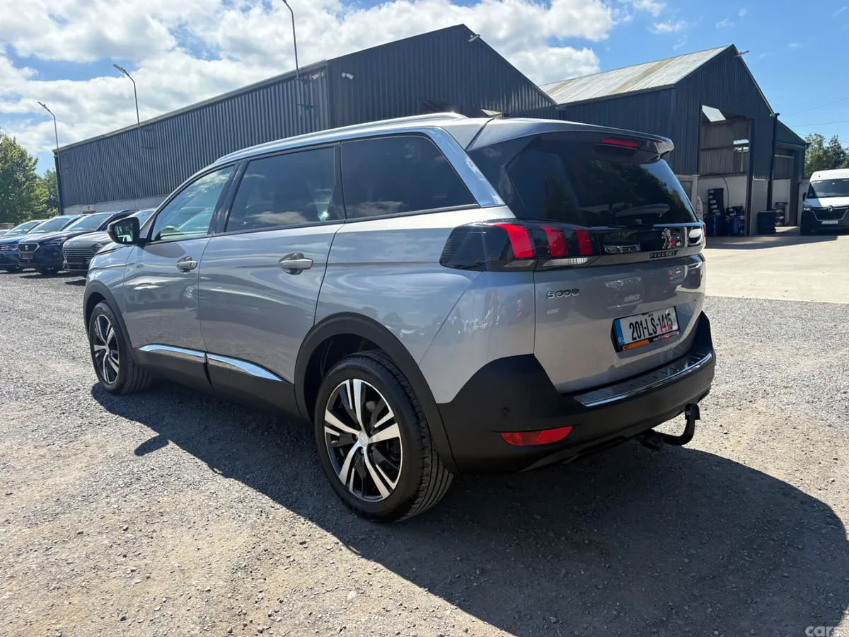 Peugeot 5008 MPV, Diesel, 2020, Grey