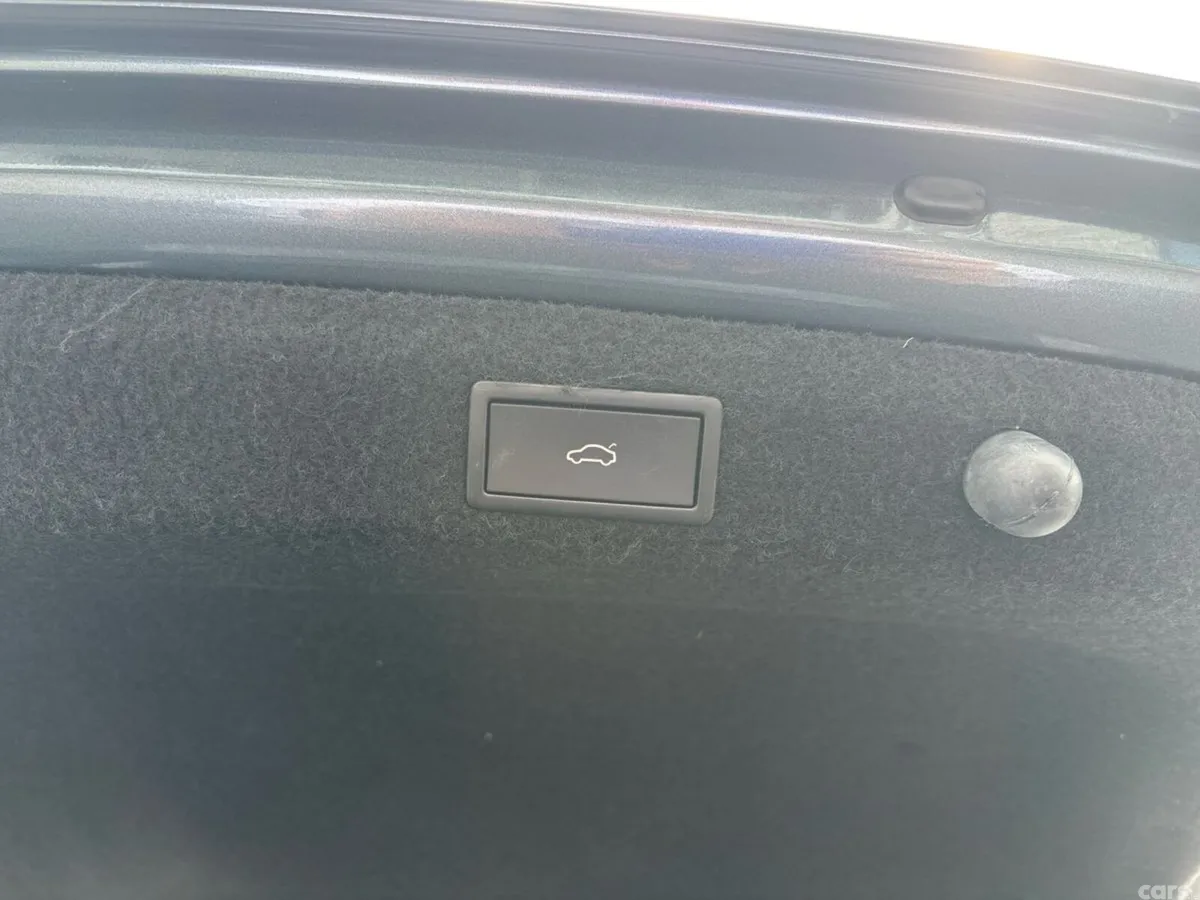 Skoda Octavia Saloon, Diesel, 2021, Grey
