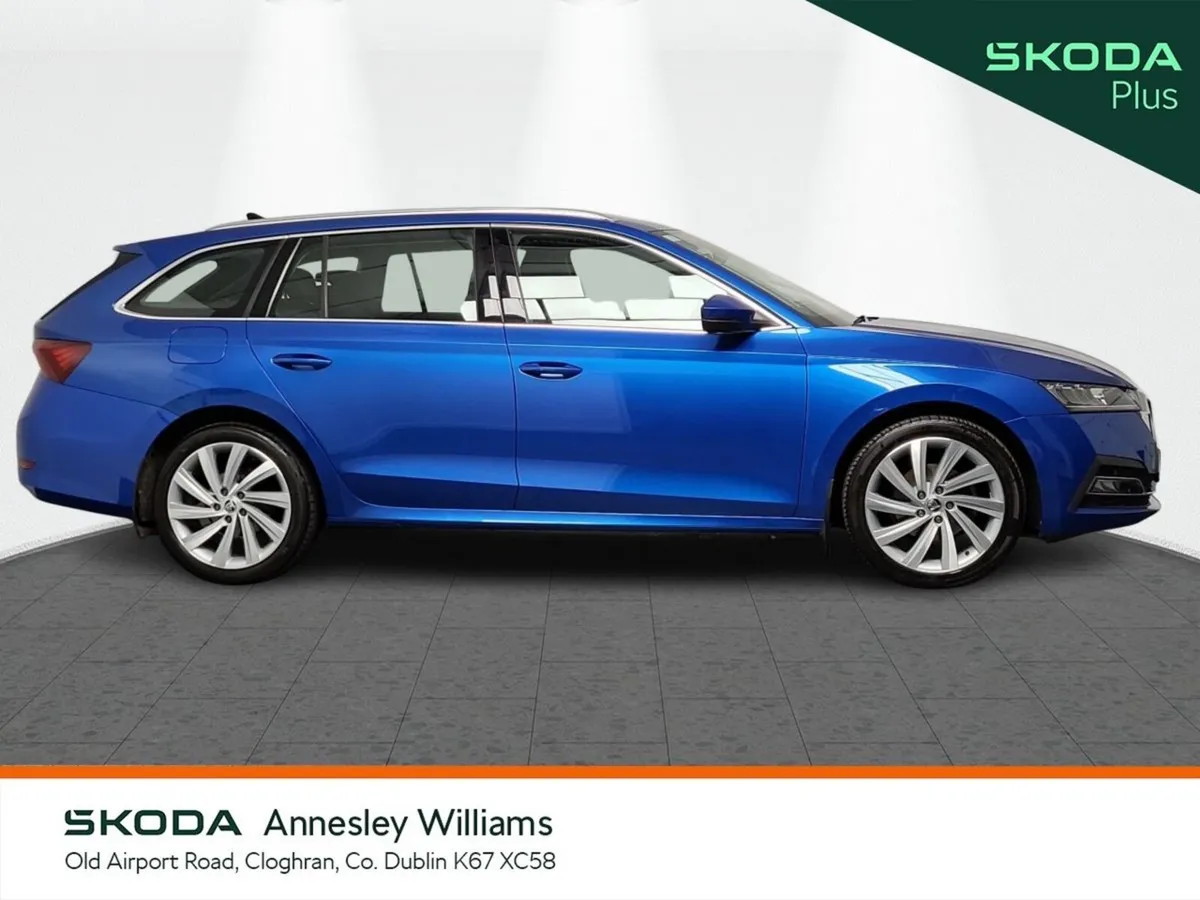 Skoda Octavia Estate, Petrol, 2023, Blue