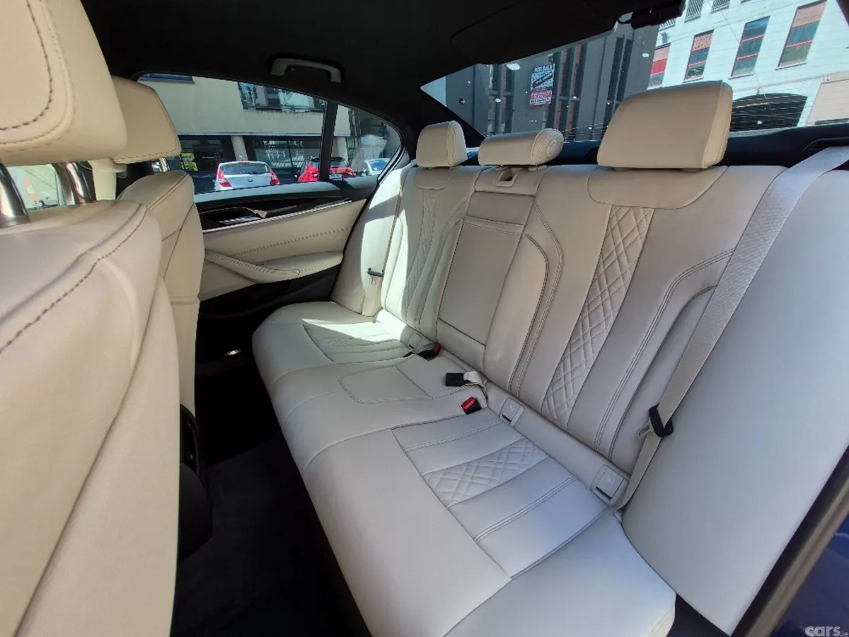 BMW 5-Series Saloon, Petrol Plug-in Hybrid, 2020, Blue