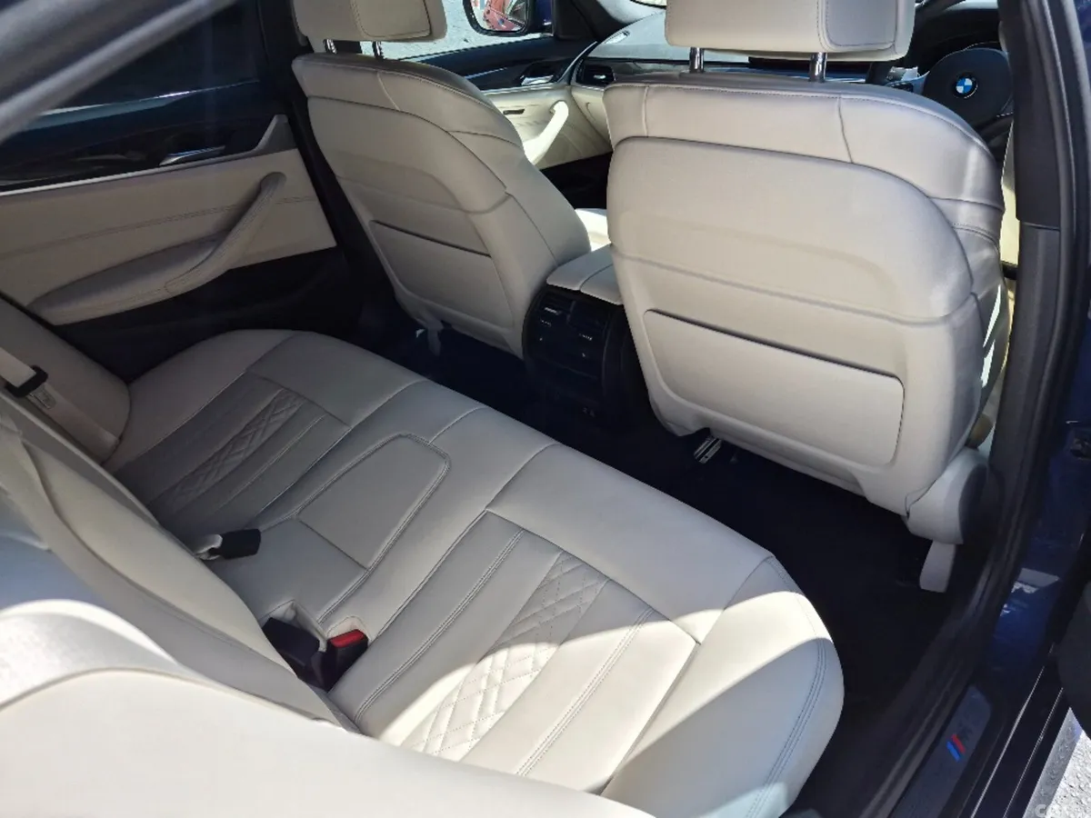 BMW 5-Series Saloon, Petrol Plug-in Hybrid, 2020, Blue