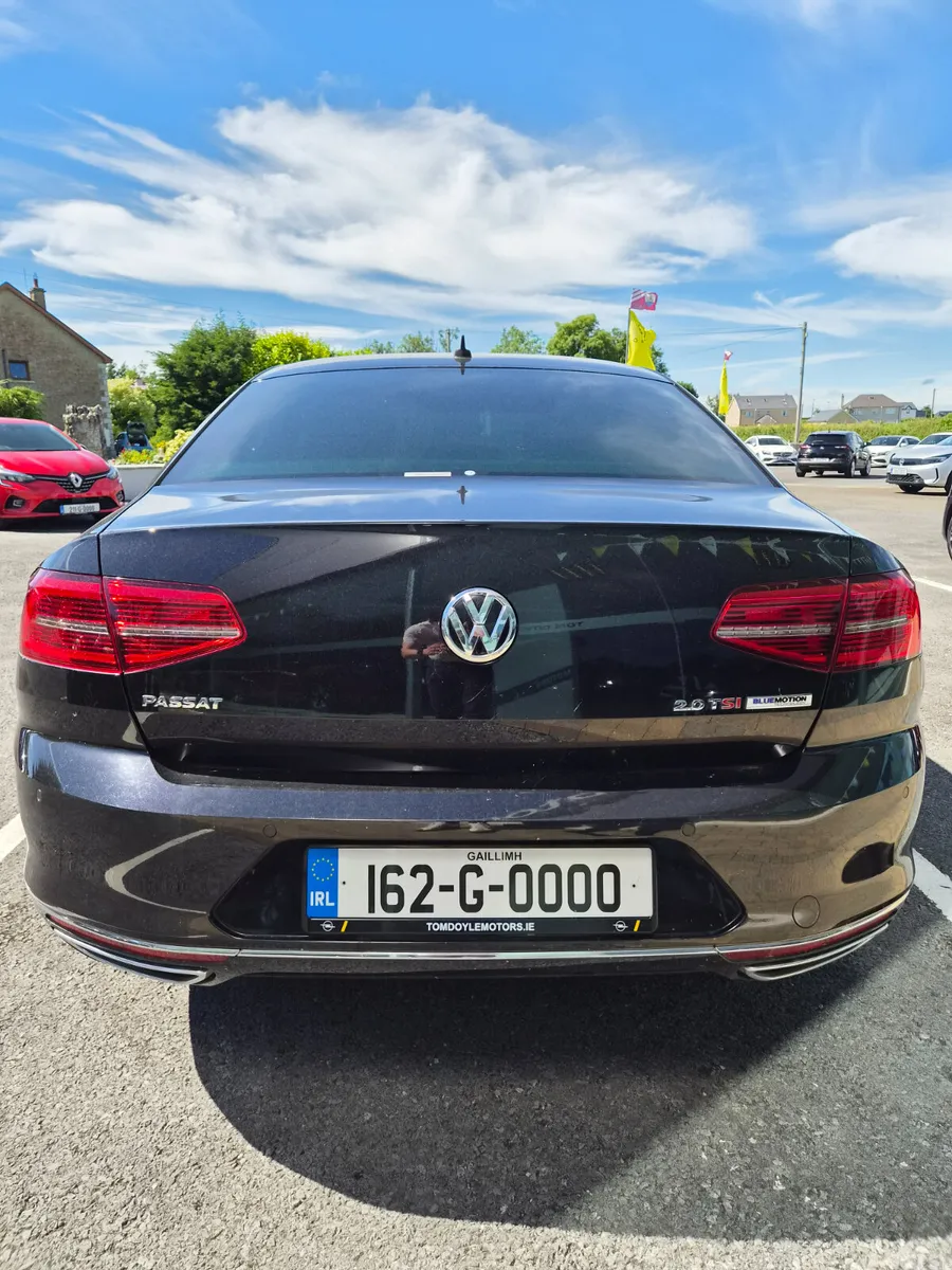 Volkswagen Passat Saloon, Petrol, 2016, Black