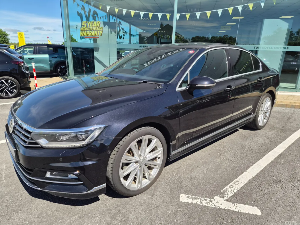 Volkswagen Passat Saloon, Petrol, 2016, Black
