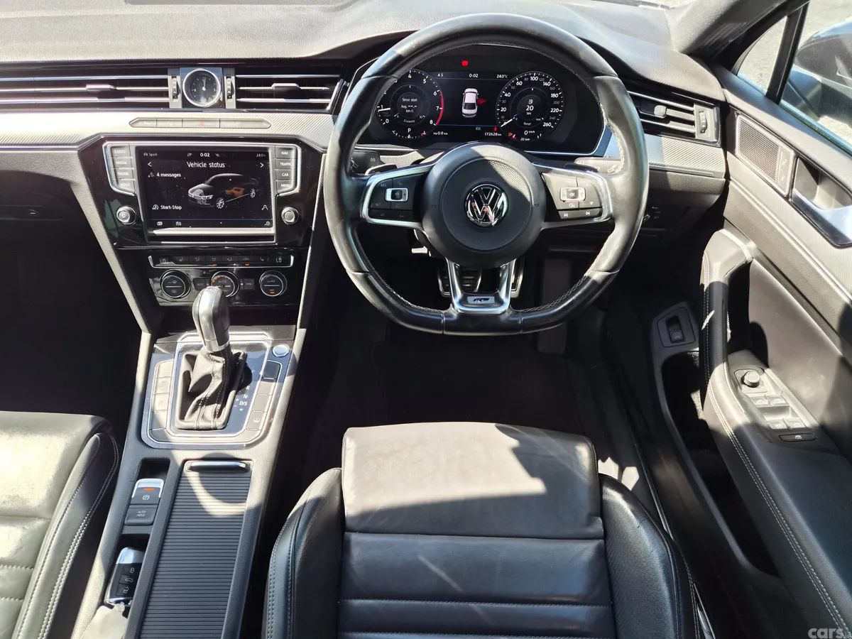 Volkswagen Passat Saloon, Petrol, 2016, Black