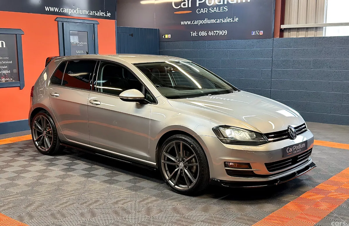 Volkswagen Golf Hatchback, Petrol, 2015, Grey