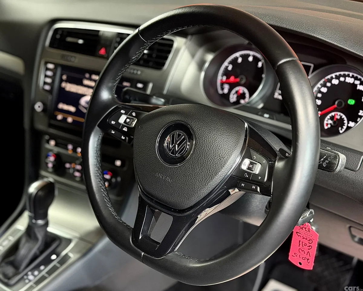 Volkswagen Golf Hatchback, Petrol, 2015, Grey
