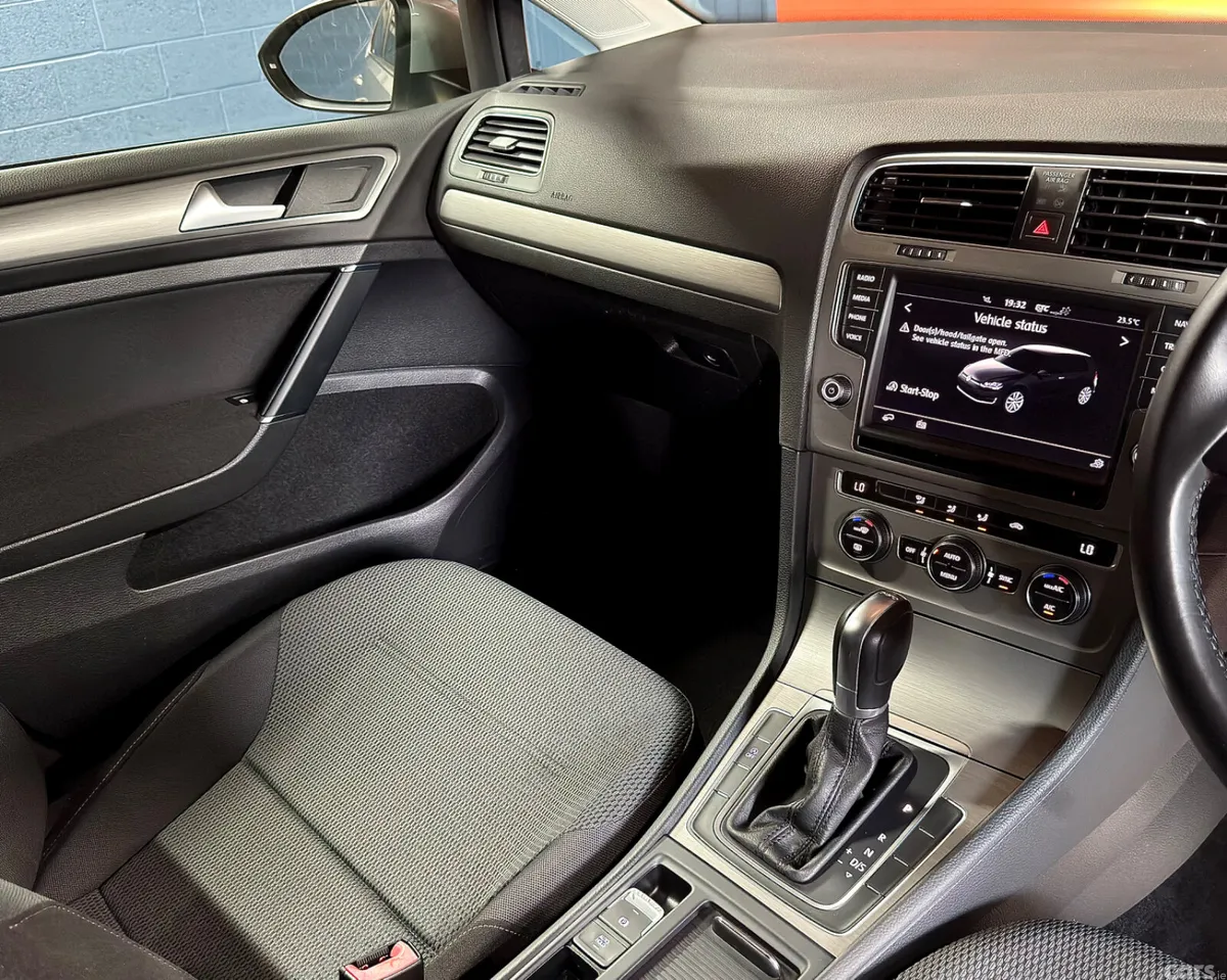 Volkswagen Golf Hatchback, Petrol, 2015, Grey