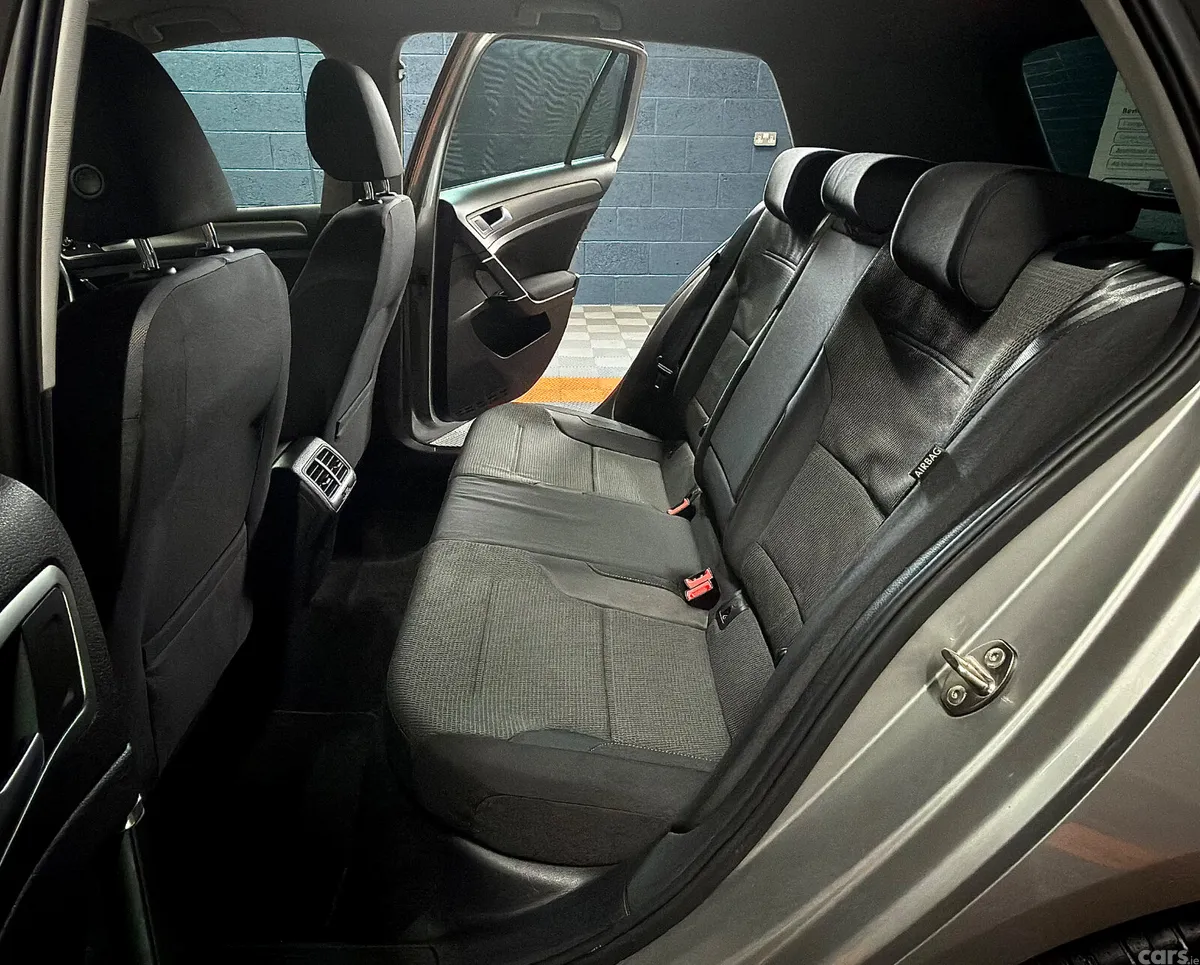 Volkswagen Golf Hatchback, Petrol, 2015, Grey