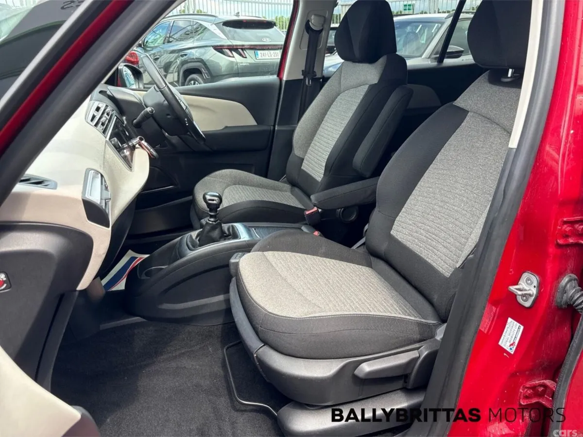 Citroen C4 Hatchback, Diesel, 2020, Red