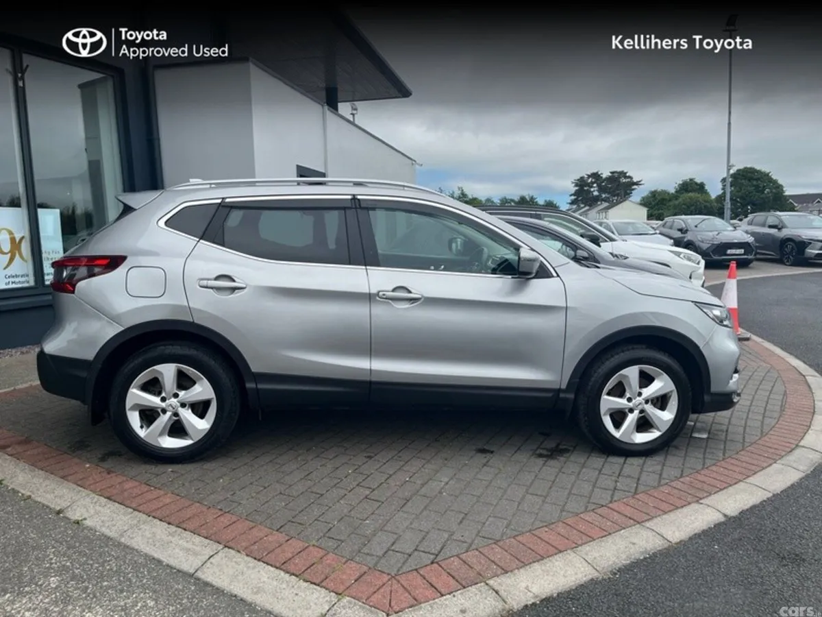 Nissan Qashqai MPV, Petrol, 2019, Grey