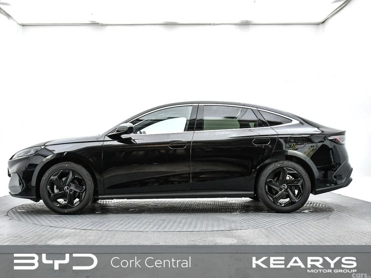 BYD SEAL Saloon, Petrol Plug-in Hybrid, 2026, Black