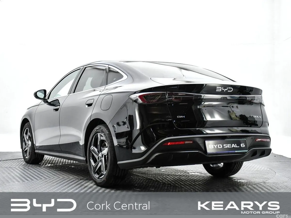 BYD SEAL Saloon, Petrol Plug-in Hybrid, 2026, Black
