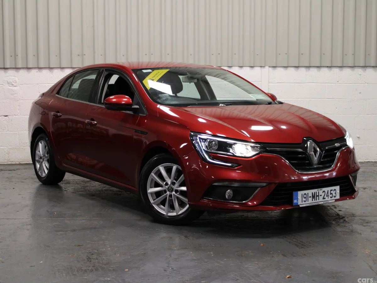 Renault Megane Saloon, Petrol, 2019, Red