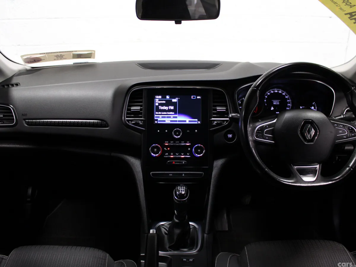 Renault Megane Saloon, Petrol, 2019, Red