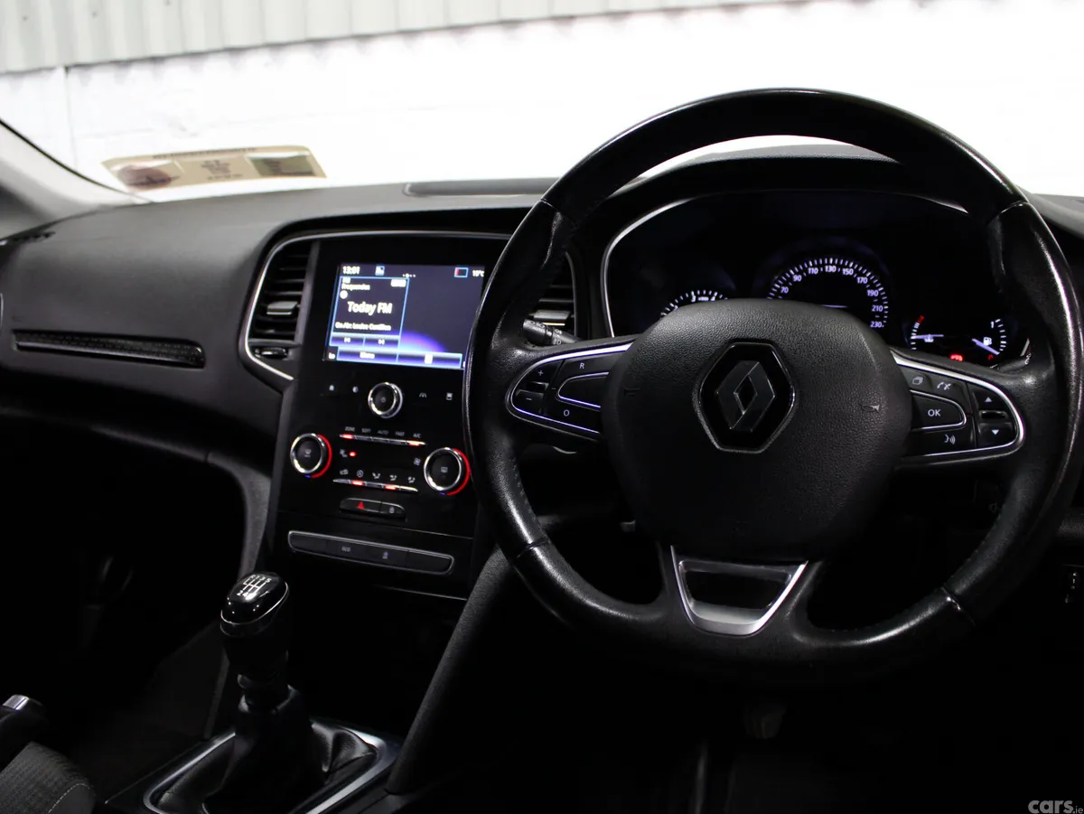 Renault Megane Saloon, Petrol, 2019, Red
