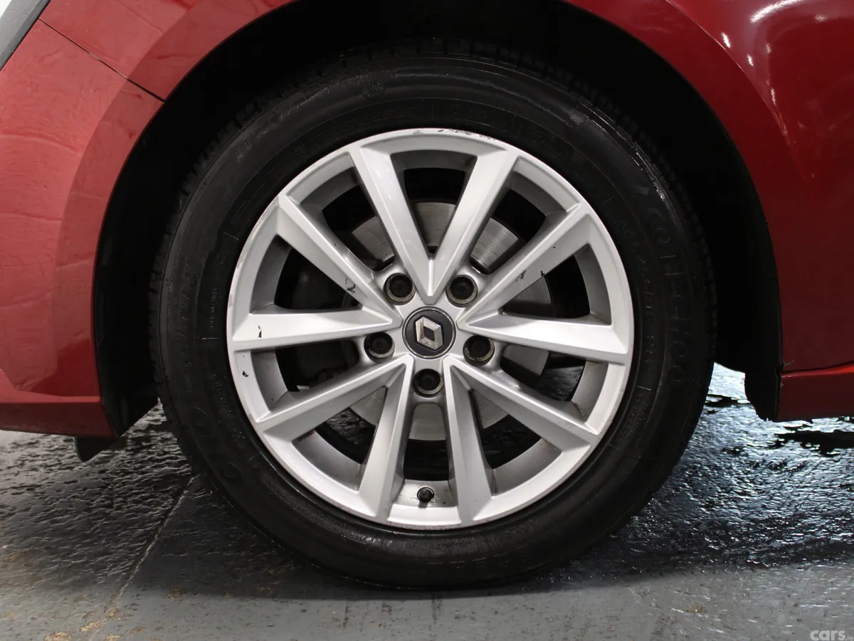 Renault Megane Saloon, Petrol, 2019, Red