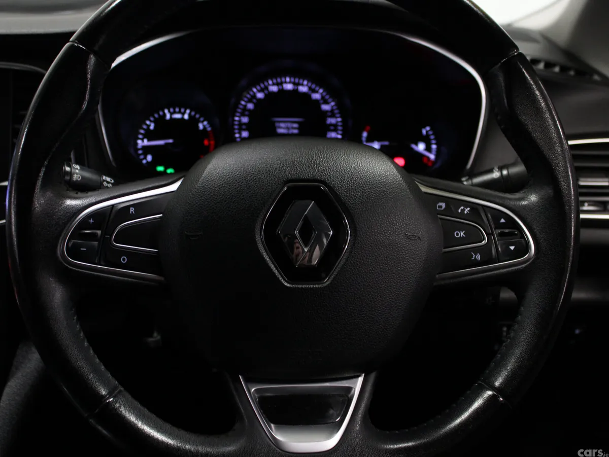 Renault Megane Saloon, Petrol, 2019, Red