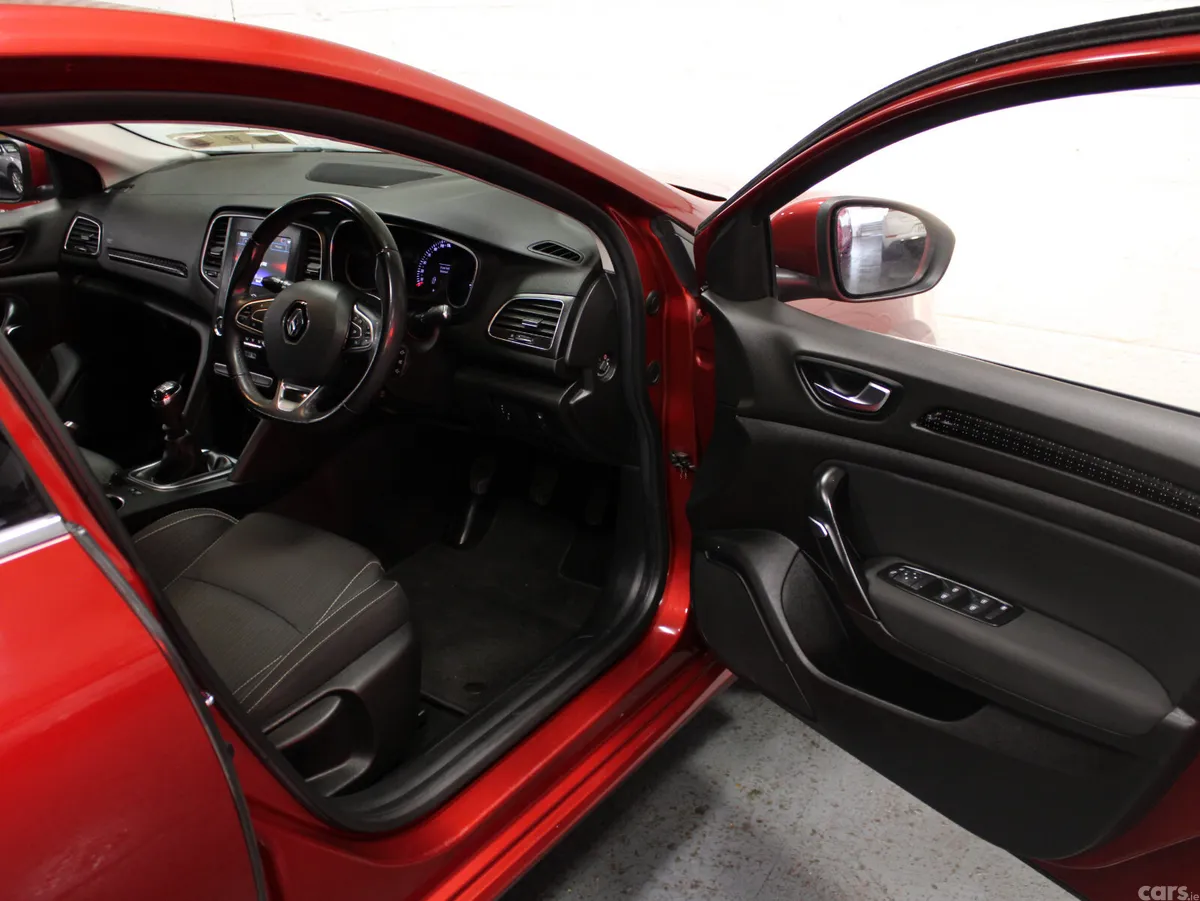 Renault Megane Saloon, Petrol, 2019, Red