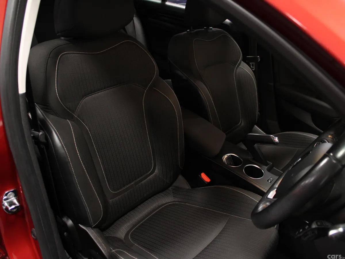 Renault Megane Saloon, Petrol, 2019, Red