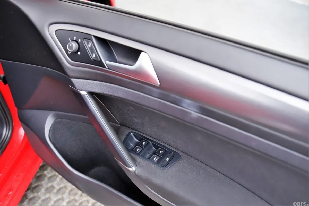 Volkswagen Golf Hatchback, Petrol, 2020, Red