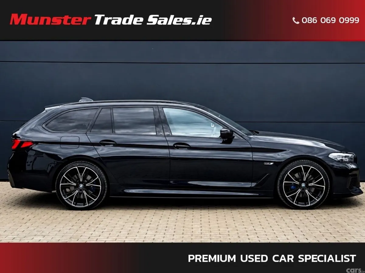 BMW 5-Series Estate, Petrol Plug-in Hybrid, 2023, Black