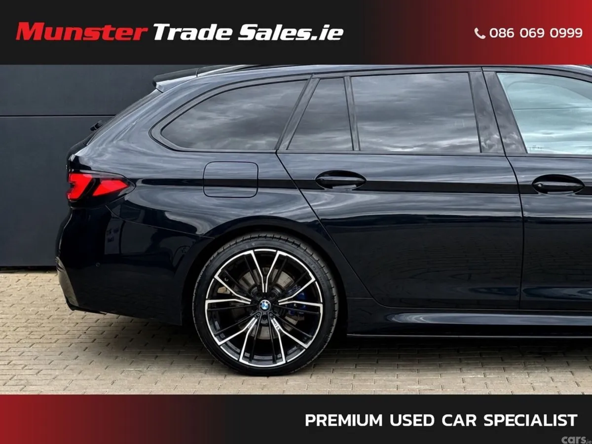 BMW 5-Series Estate, Petrol Plug-in Hybrid, 2023, Black