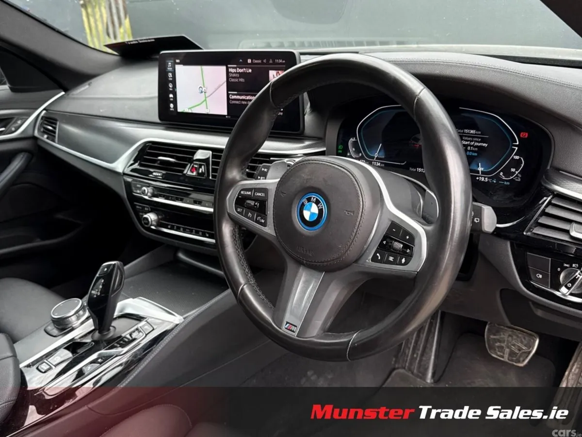 BMW 5-Series Estate, Petrol Plug-in Hybrid, 2023, Black