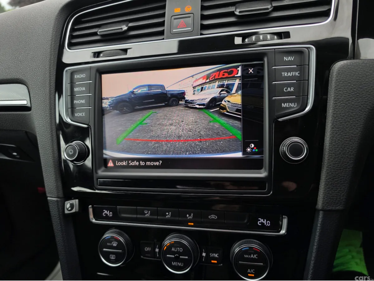 Volkswagen Golf Hatchback, Petrol, 2015, Silver
