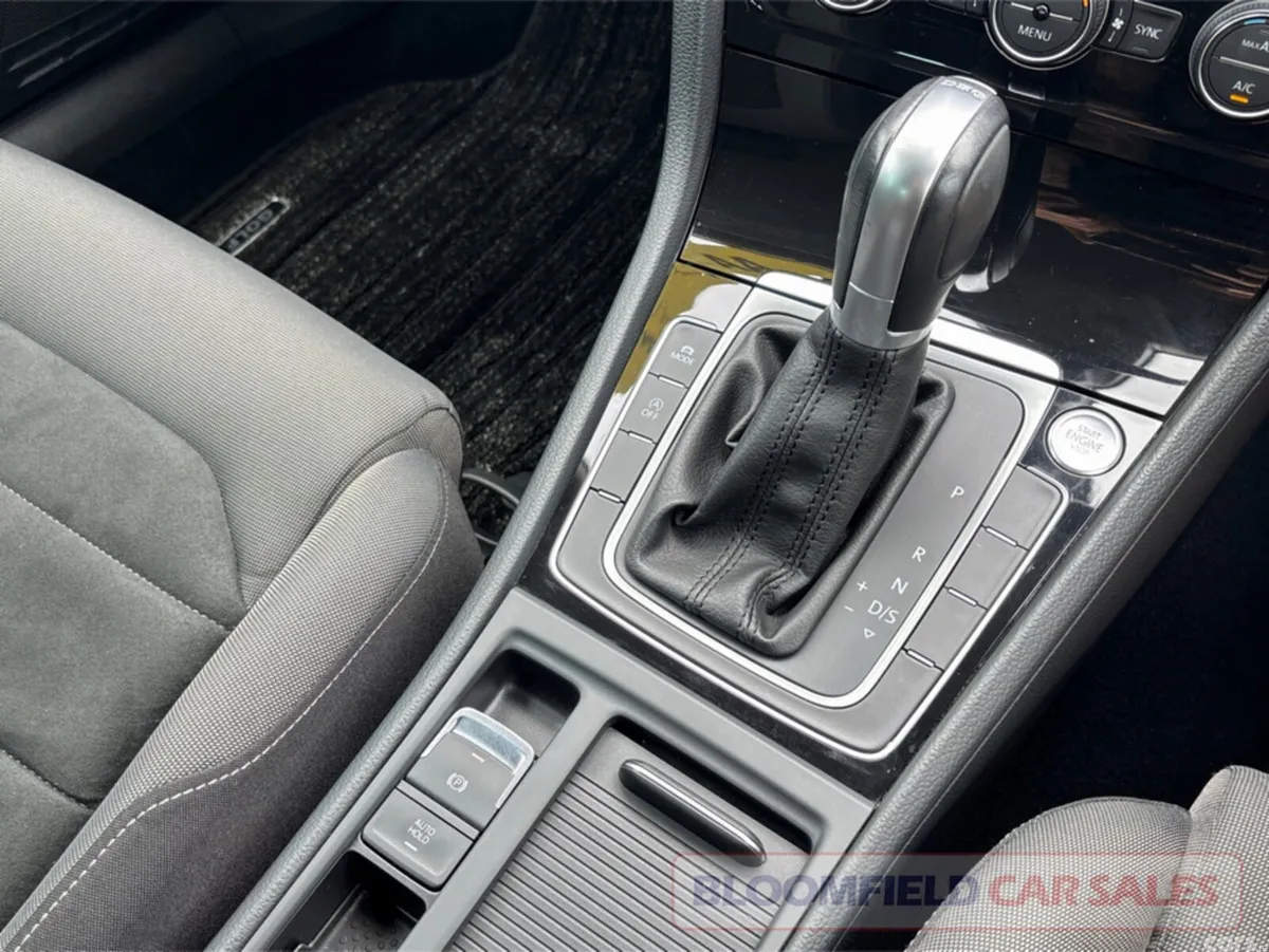 Volkswagen Golf Hatchback, Petrol, 2018, White