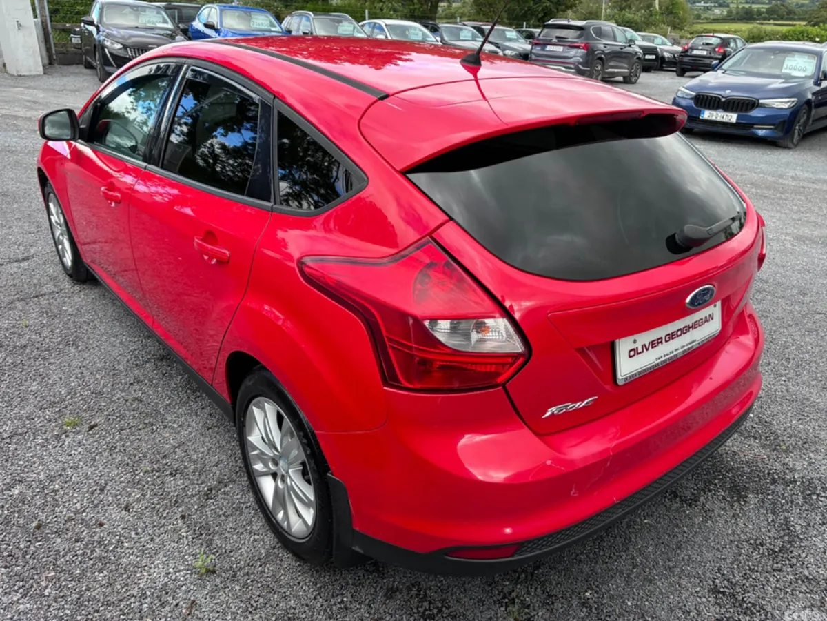 Ford Focus Hatchback, Diesel, 2012, Red