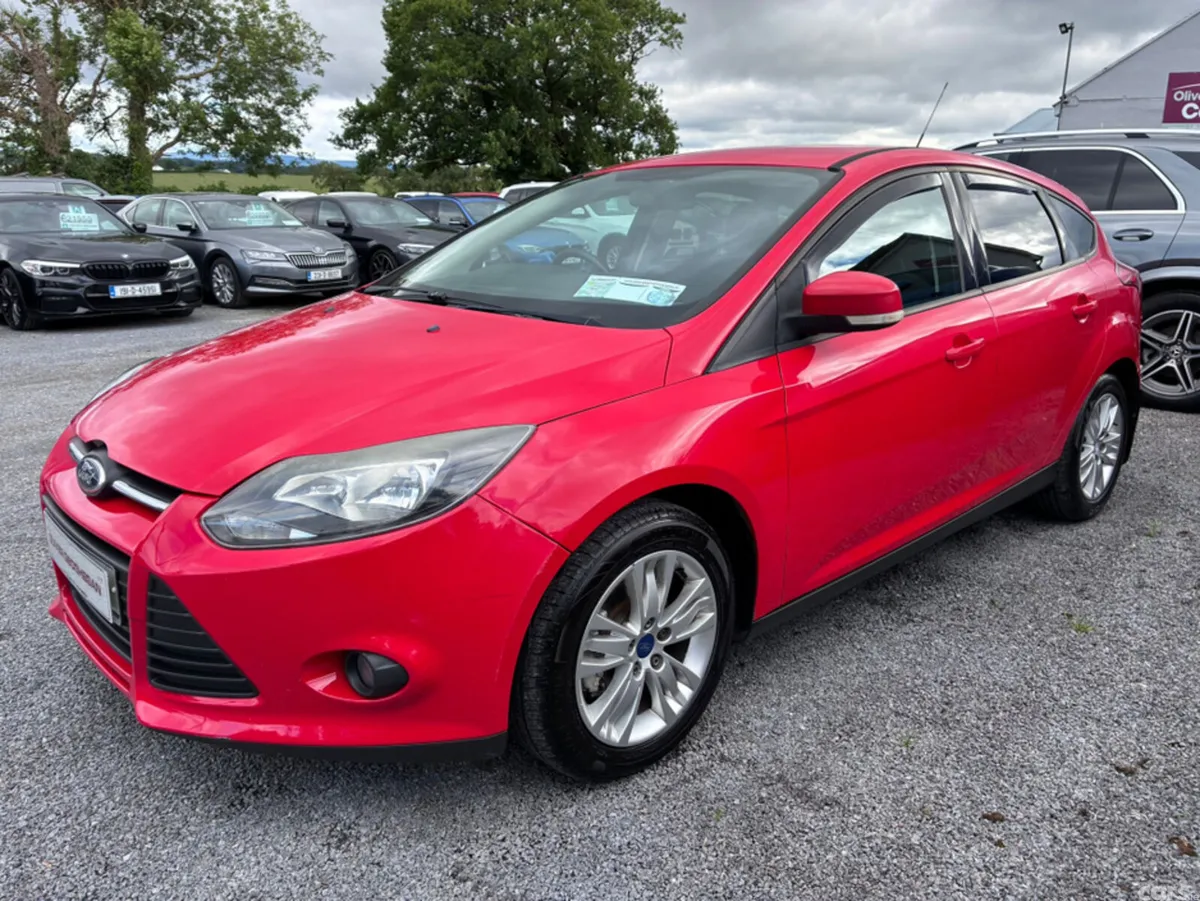 Ford Focus Hatchback, Diesel, 2012, Red