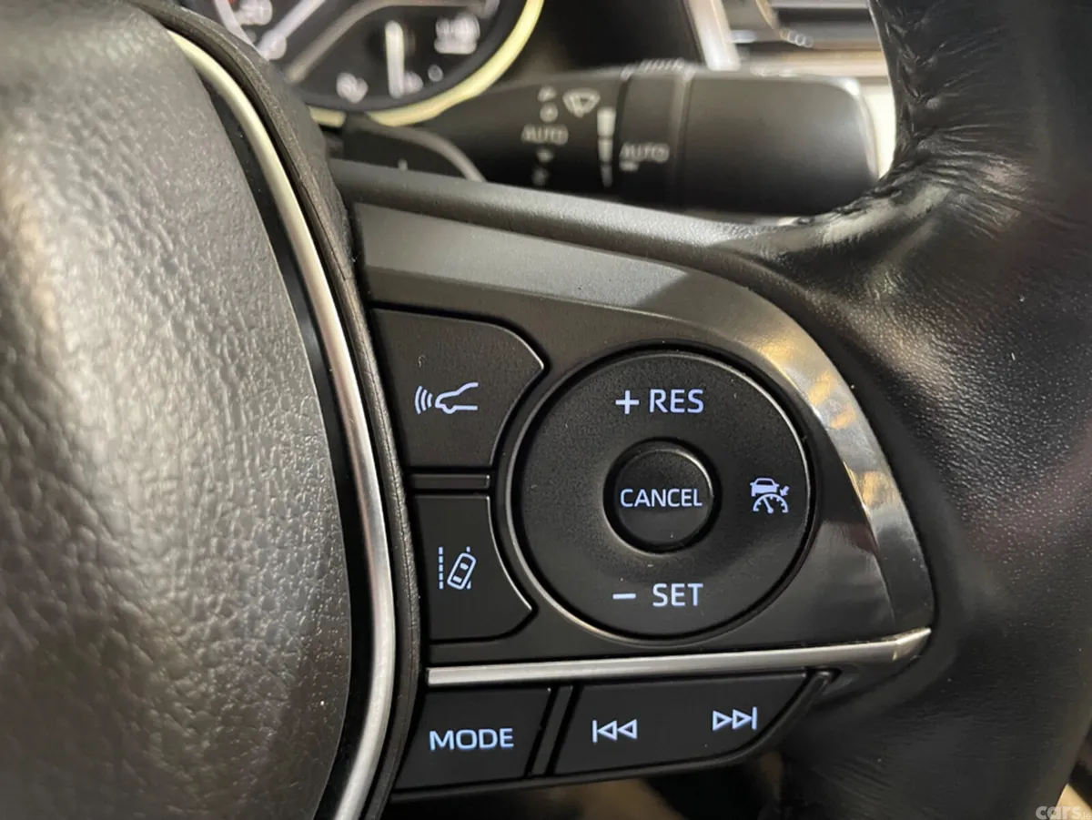 Toyota Camry Saloon, Petrol Hybrid, 2022, Red