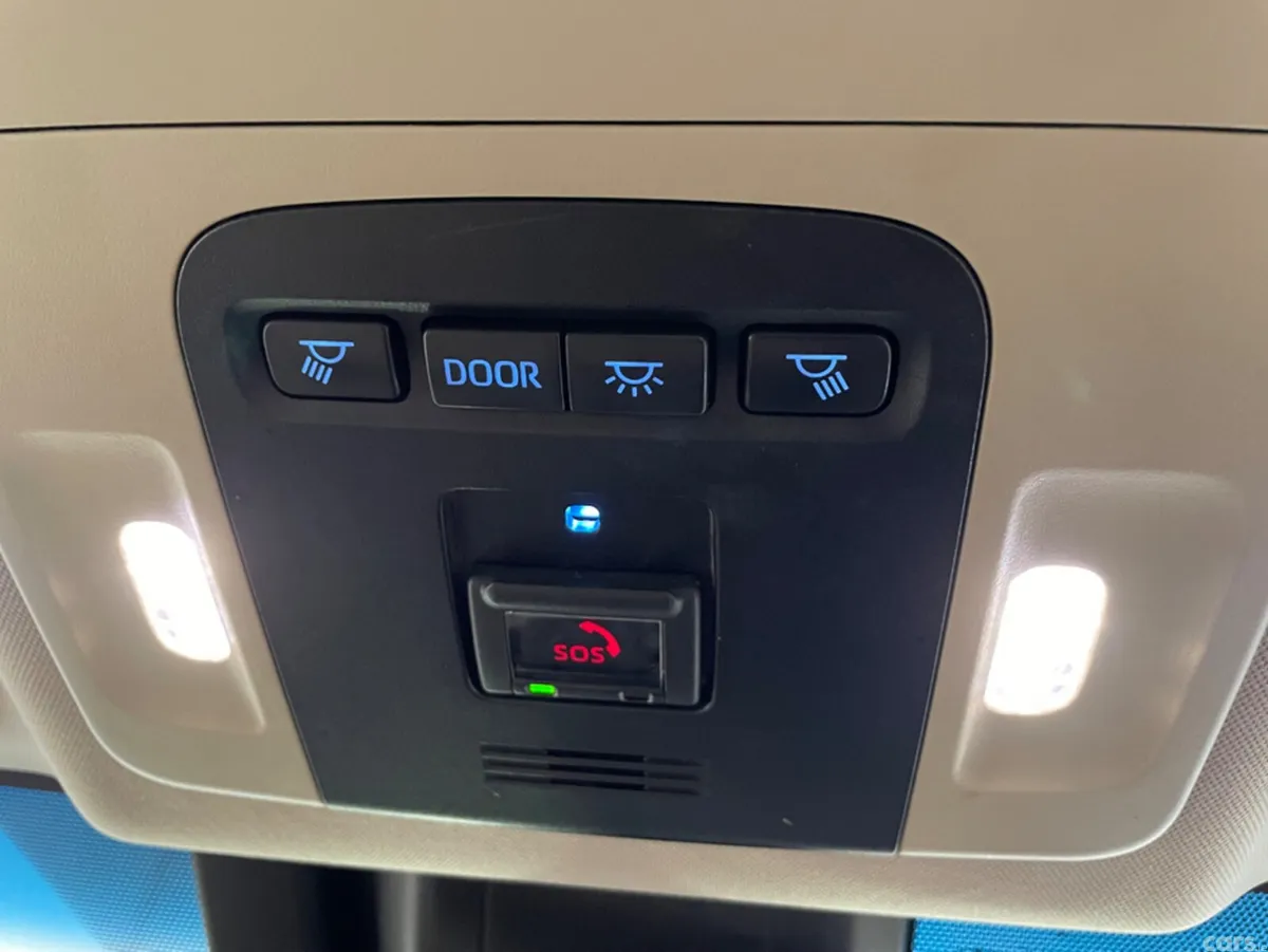 Toyota Camry Saloon, Petrol Hybrid, 2022, Red
