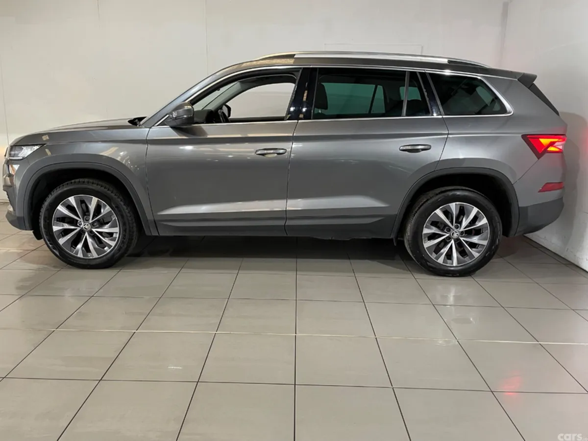 Skoda Kodiaq Estate, Diesel, 2023, Grey