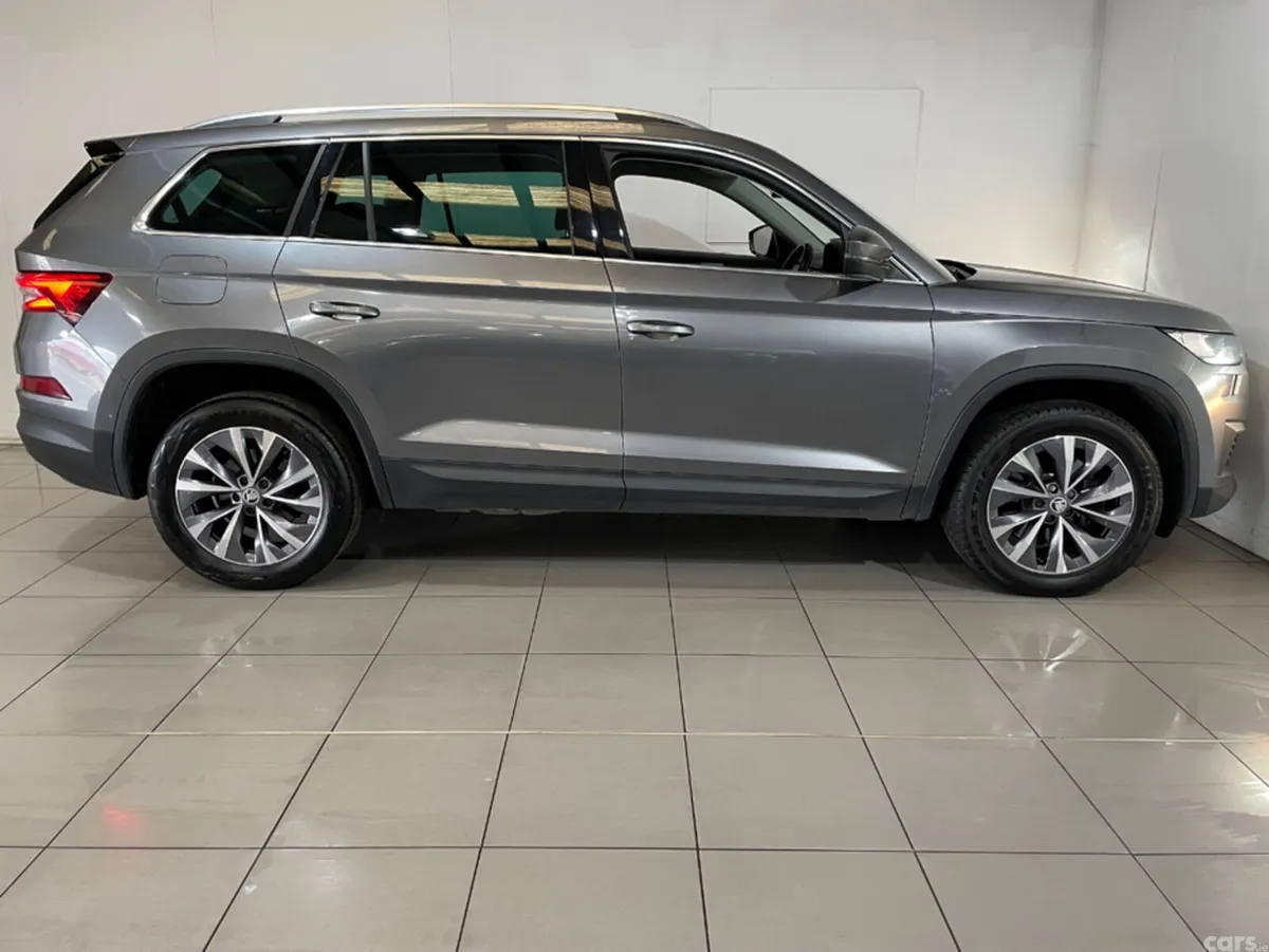 Skoda Kodiaq Estate, Diesel, 2023, Grey