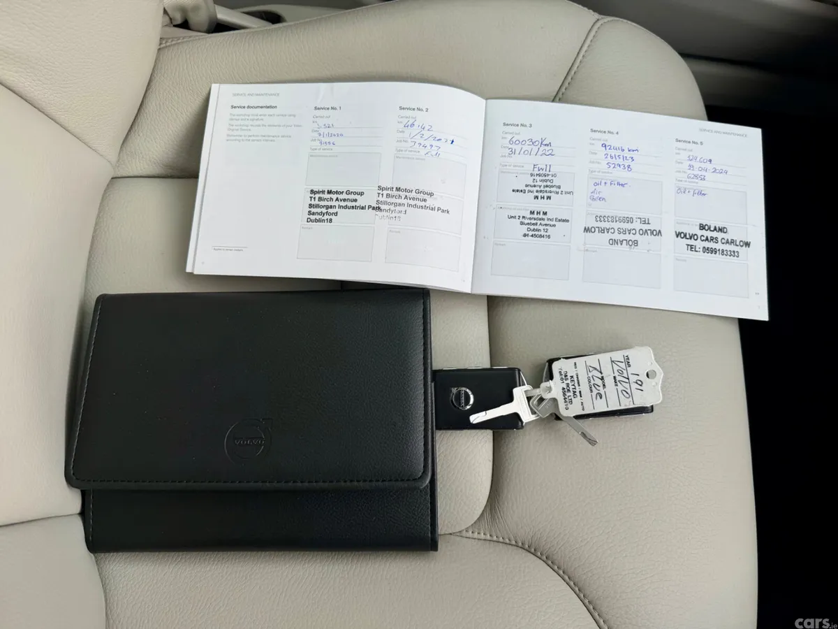Volvo S90 Saloon, Diesel, 2019, Blue