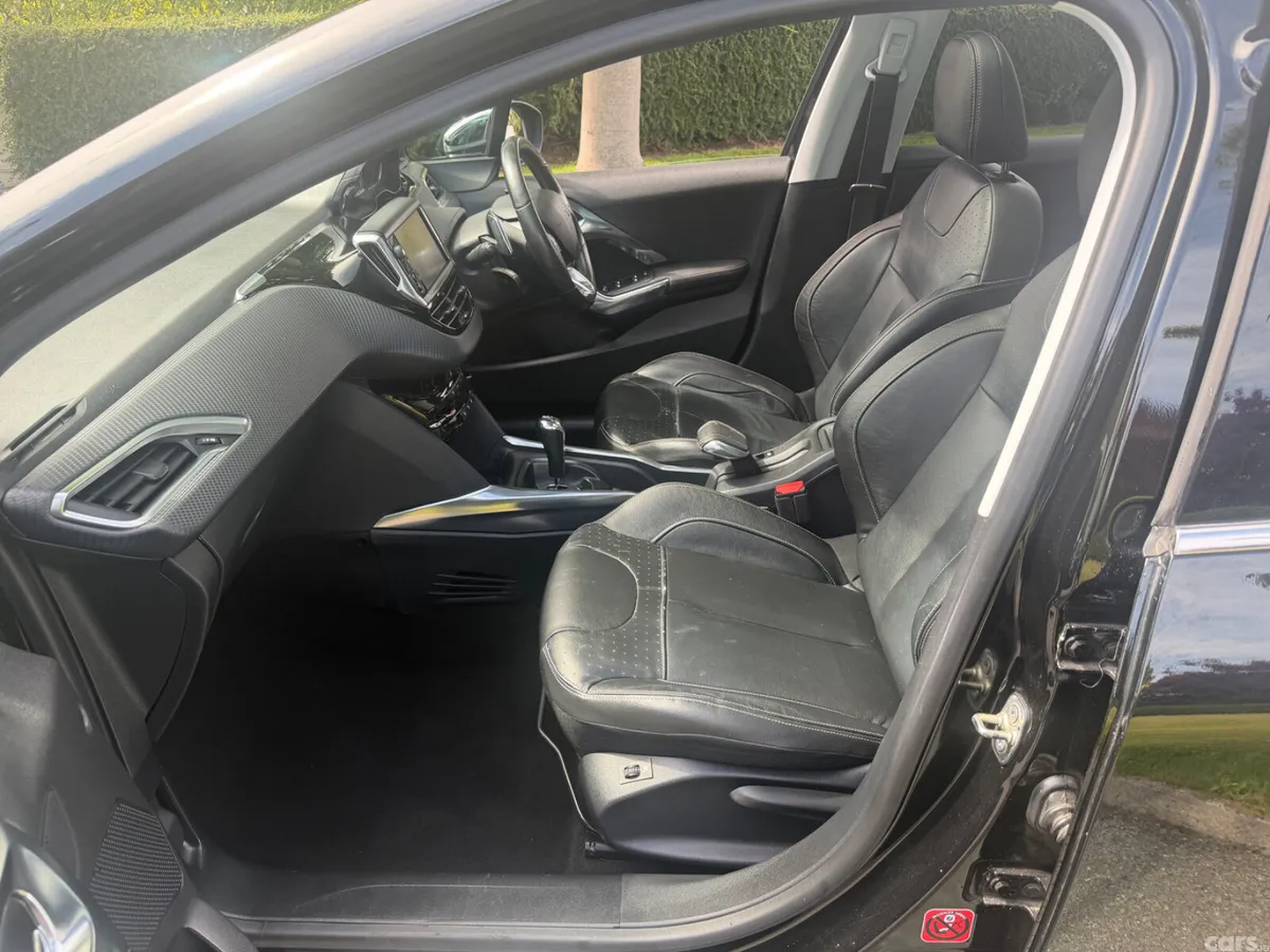 Peugeot 2008 SUV, Diesel, 2014, Black