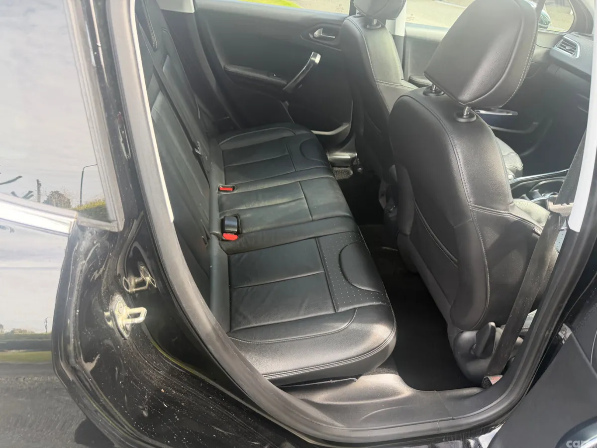 Peugeot 2008 SUV, Diesel, 2014, Black