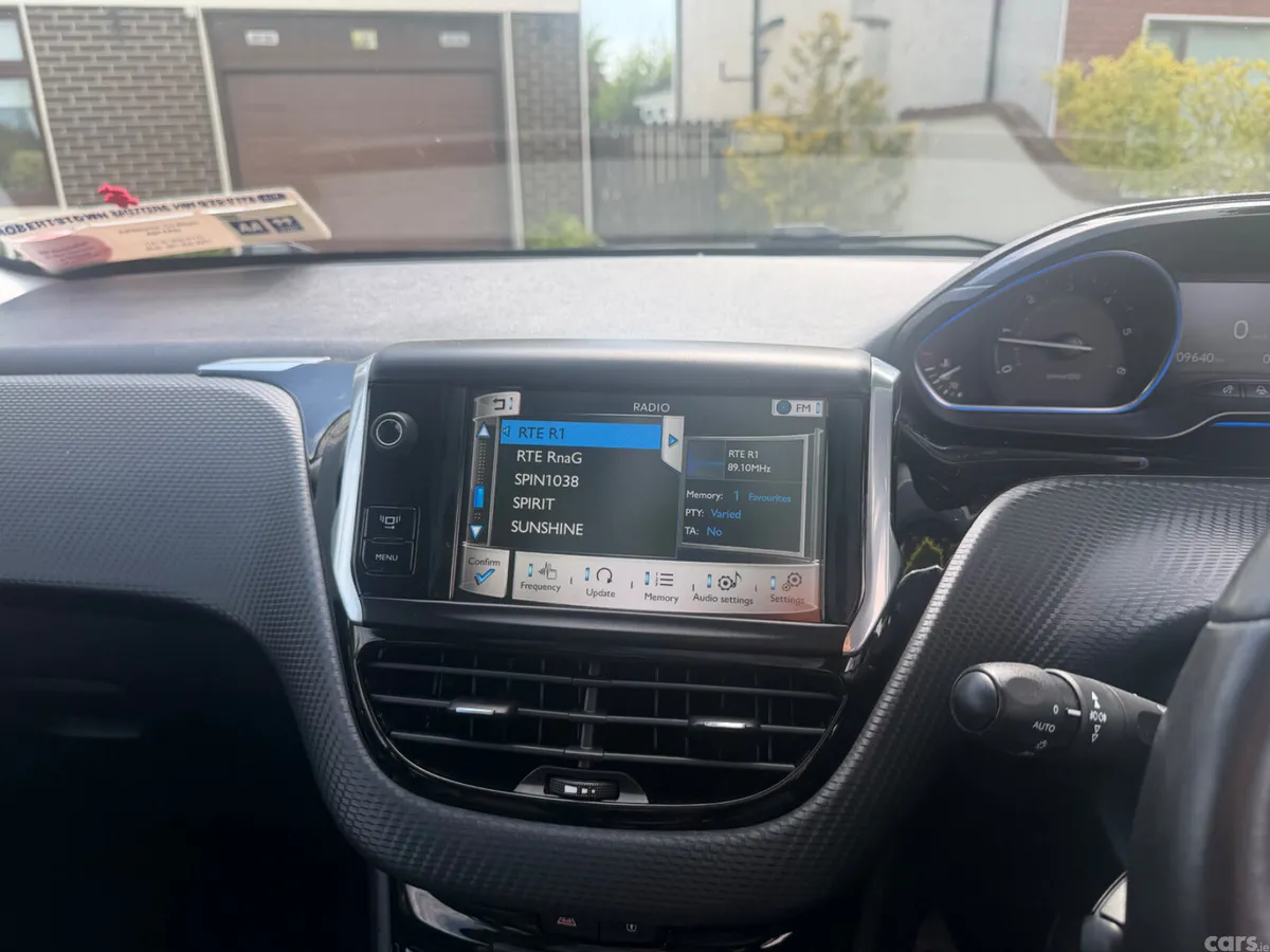 Peugeot 2008 SUV, Diesel, 2014, Black